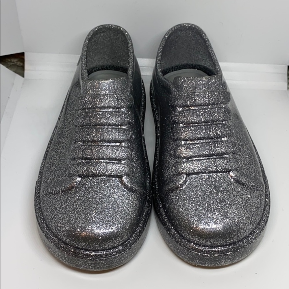 MINI MELISSA Silver Sparkle jelly tennis shoes 6/7